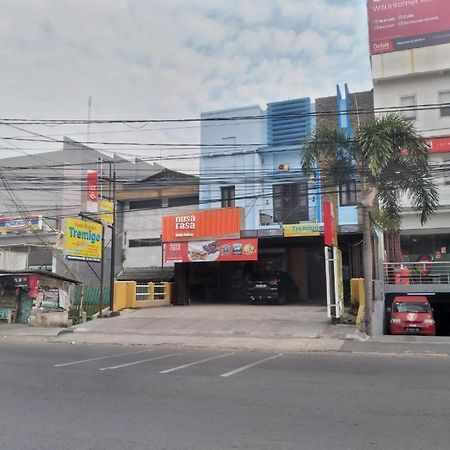 Hotel Syariah Tremigo Guesthouse Cirebon Εξωτερικό φωτογραφία