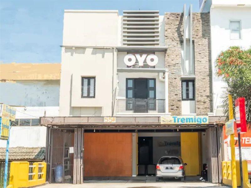 Hotel Syariah Tremigo Guesthouse Cirebon Εξωτερικό φωτογραφία
