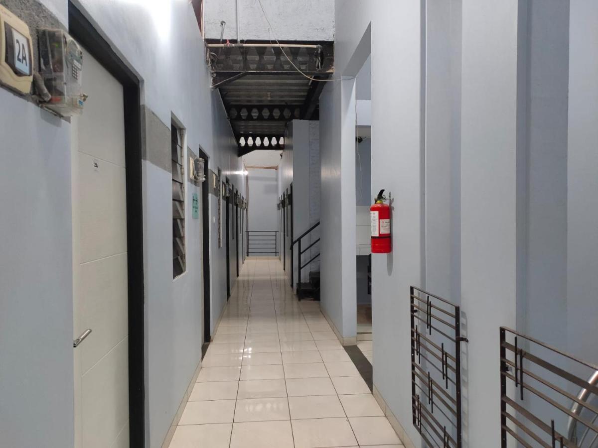 Hotel Syariah Tremigo Guesthouse Cirebon Εξωτερικό φωτογραφία
