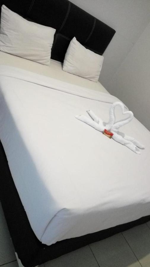 Hotel Syariah Tremigo Guesthouse Cirebon Εξωτερικό φωτογραφία
