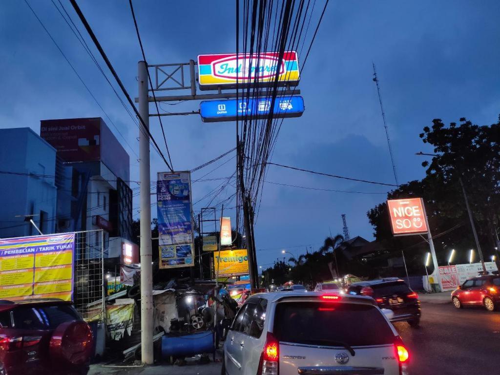 Hotel Syariah Tremigo Guesthouse Cirebon Εξωτερικό φωτογραφία