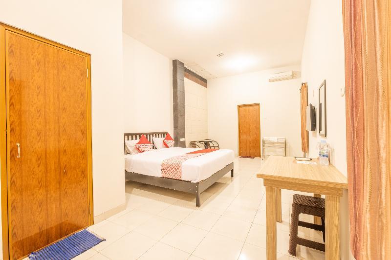 Hotel Syariah Tremigo Guesthouse Cirebon Εξωτερικό φωτογραφία